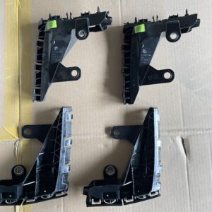 12D 807 183 12D 807 184 前杠支架适用于大众ID6