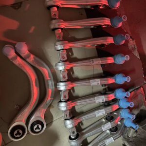 1044359-00-A 下摆臂 M3