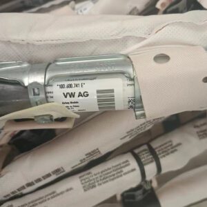 10D 880 741E车顶气帘 L