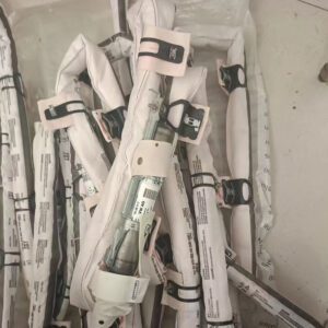 10D 880 741E车顶气帘 L