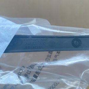 4K8 823 630 机盖铰链盖板 右 适用于奥迪A7L