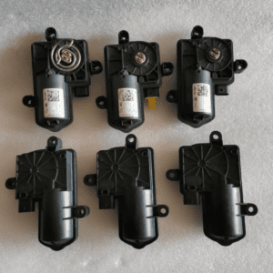 LR117492  排气管阀门电机