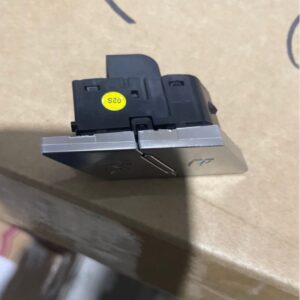 4KG959766 3Q7 4KG959766 后座椅调节开关 适用于奥迪A7L product image