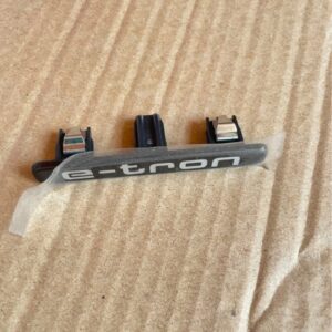 89D853191 仪表板装饰板 适用于奥迪Q5e tron