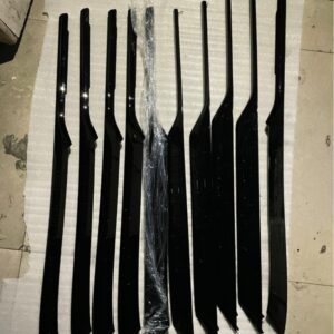 89D853345AT94 侧窗玻璃装饰条 黑色高亮 适用于奥迪Q5e tron