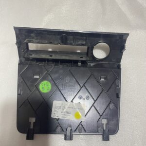 89D 864 131 4PK 点烟器盖板适用于奥迪Q5e tron